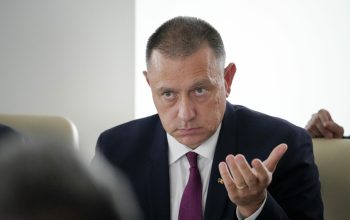 Fifor, nou atac la adresa premierului Bolojan: Oprește-te! Nu te mai juca cu focul lângă butelie