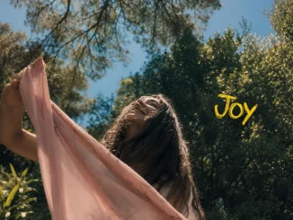 Ligia Hojda lansează „Joy”, un single indie-folk pop
