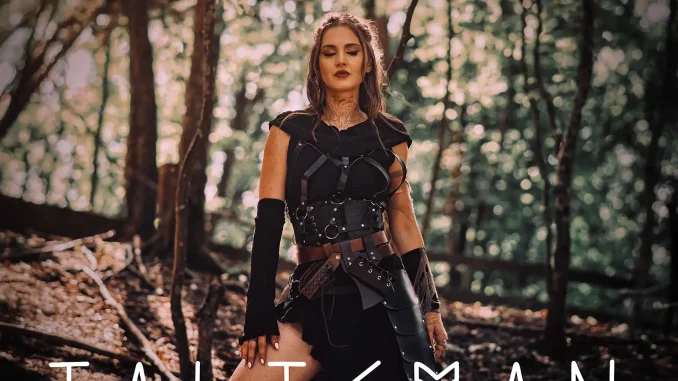 Aura Șova lansează „Talisman”